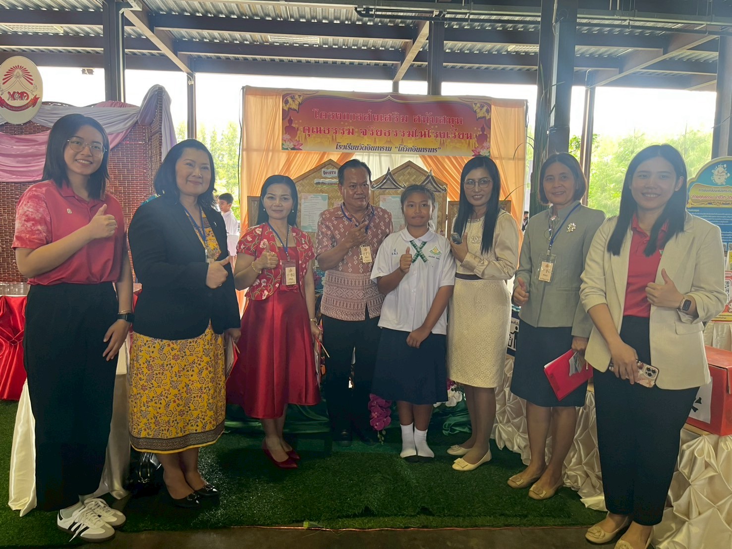 ภาพกิจกรรมโครงการขับเคลื่อนการเสริมสร้างคุณธรรมและจริยธรรมในสถานศึกษา